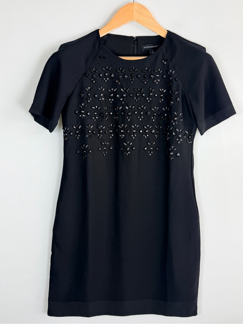 Banana Republic Black Beaded Sheath Dress Short Sleeve Size 2 NWT